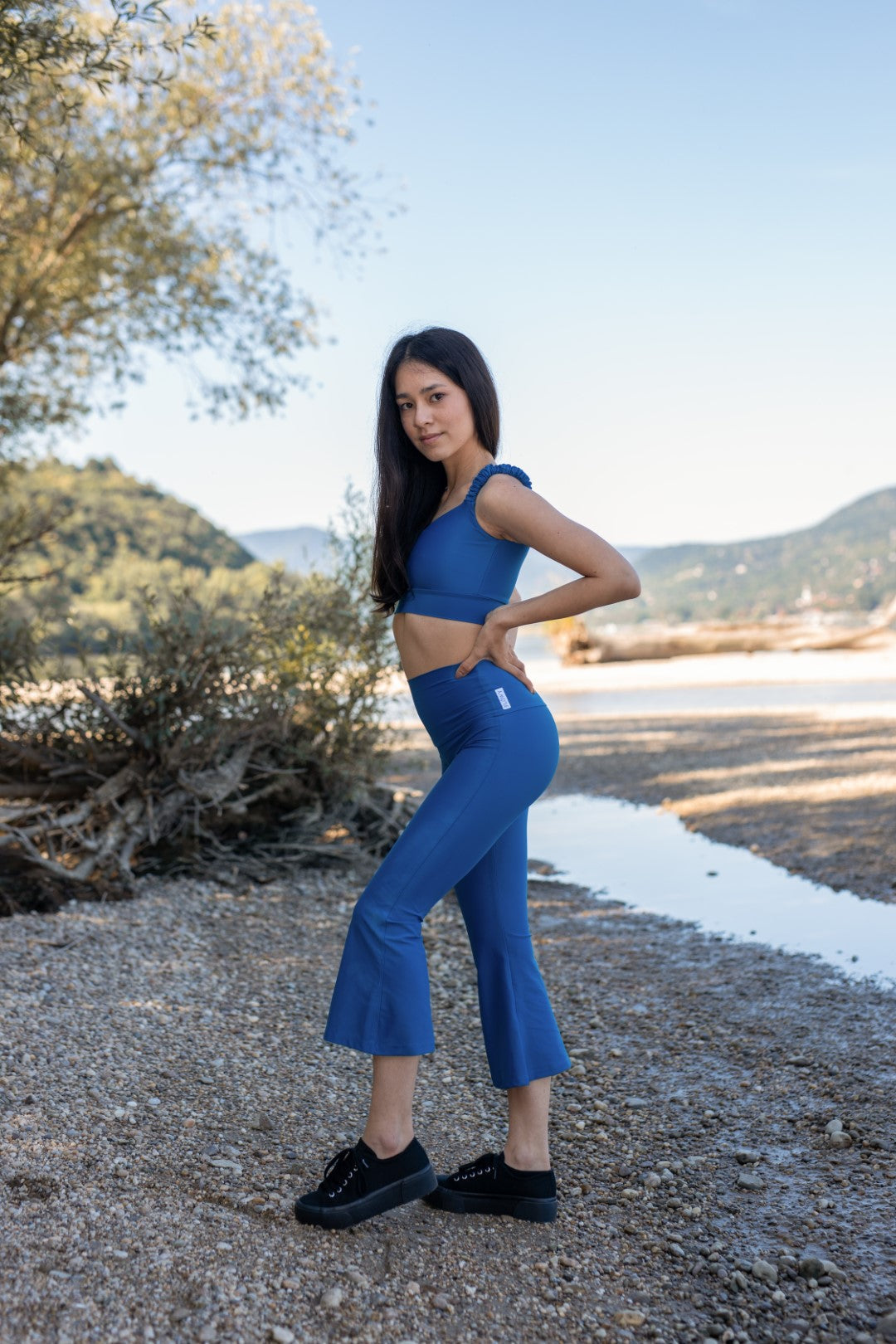 Blue Theresa Flare Capri Workout Pants